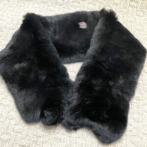 McLaughlin Rabbit Fur Scarf Collar Womens OS Button Closure